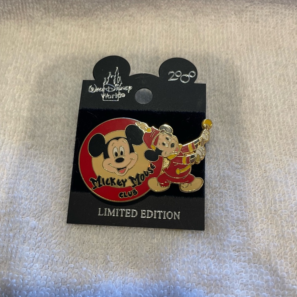 Disney Mickey Mouse Club/ Leader of the Band and Limited Edition Pin 2000